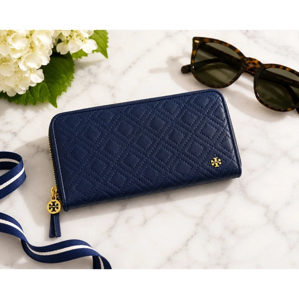 Tory Burch Fleming Zip Continental Wallet Navy Blue Quilted Leather OS Soft Luxe